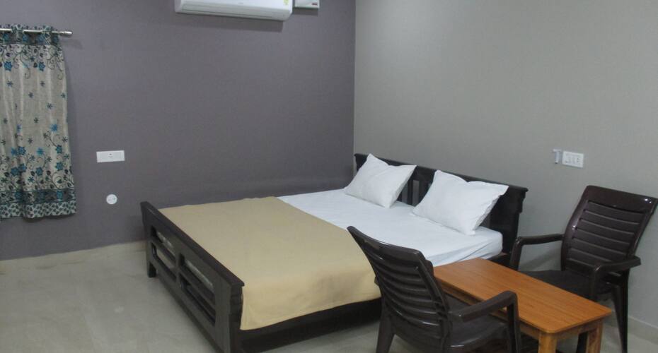 AT International Lodge, Guntur 5